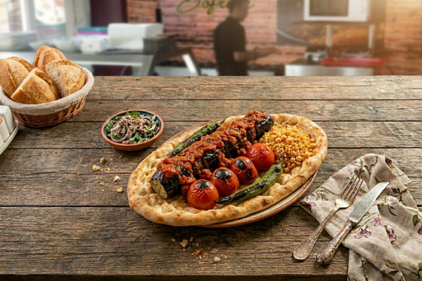 Domatesli Kebap